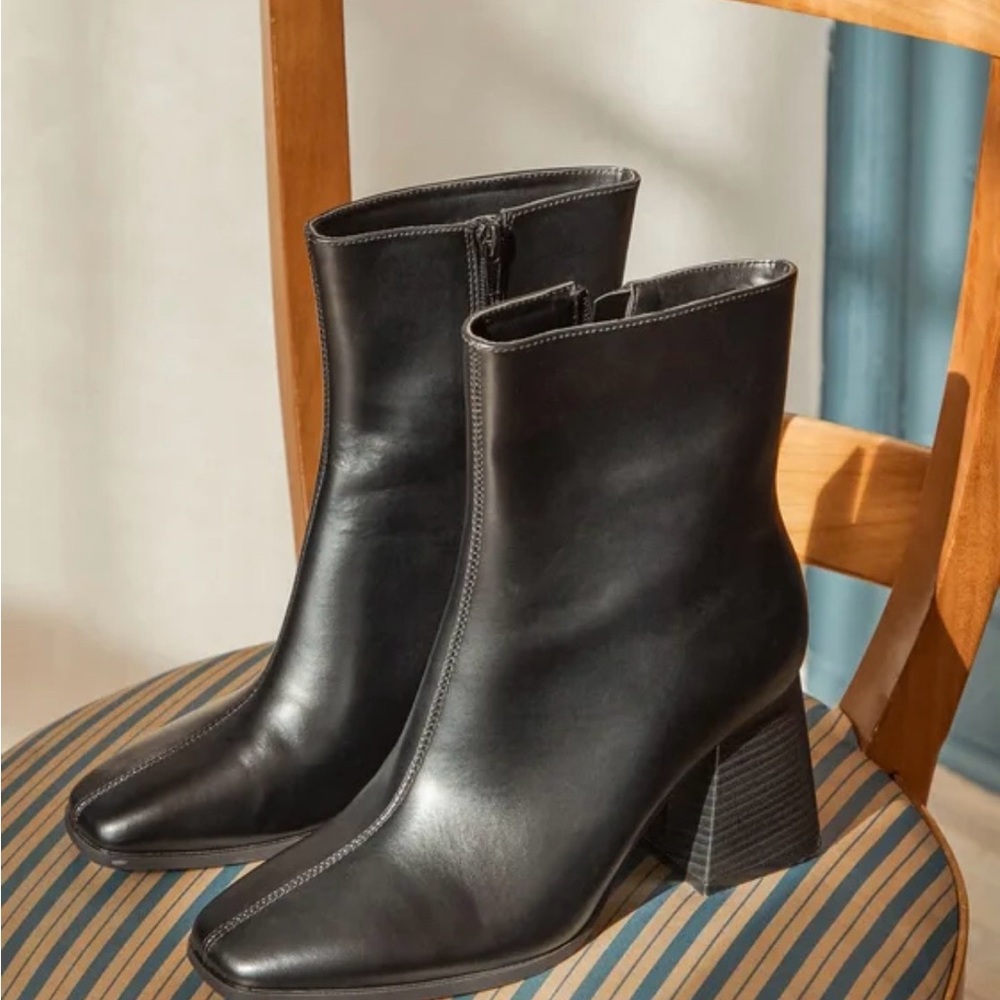 NWB Charleigh Black Square Toe Mid-Calf Boots